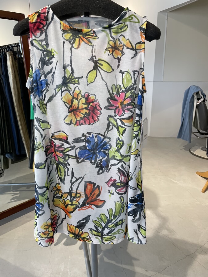 Deargue ノースリーブチュニック　38サイズ　￥15180→（20％OFF）￥12144