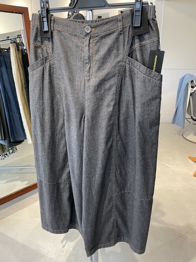 nuovo×nuovo シャンブレーワイドパンツ　ブラック42サイズ　￥14300→（20％OFF）￥11440